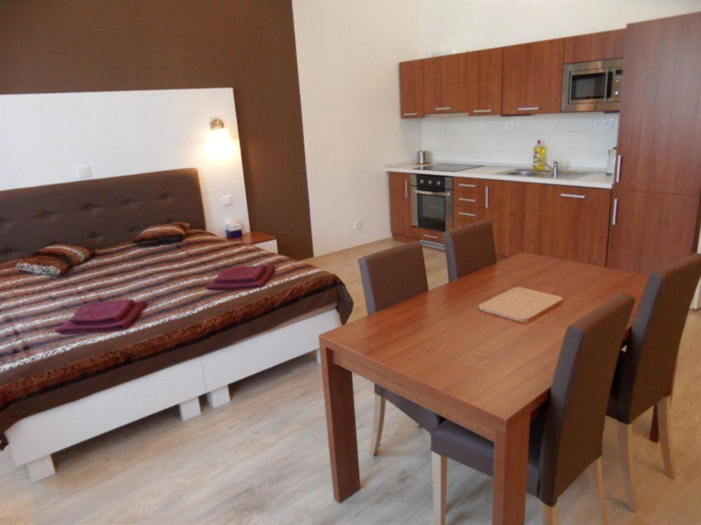 Apartments Verona Karlsbad Exterior foto